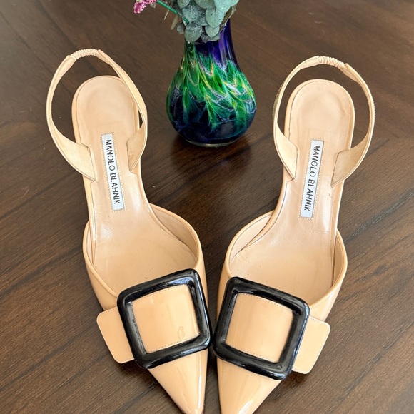 Manolo Blahnik May Maysli Slingback Patent Heels - Picture 2 of 8